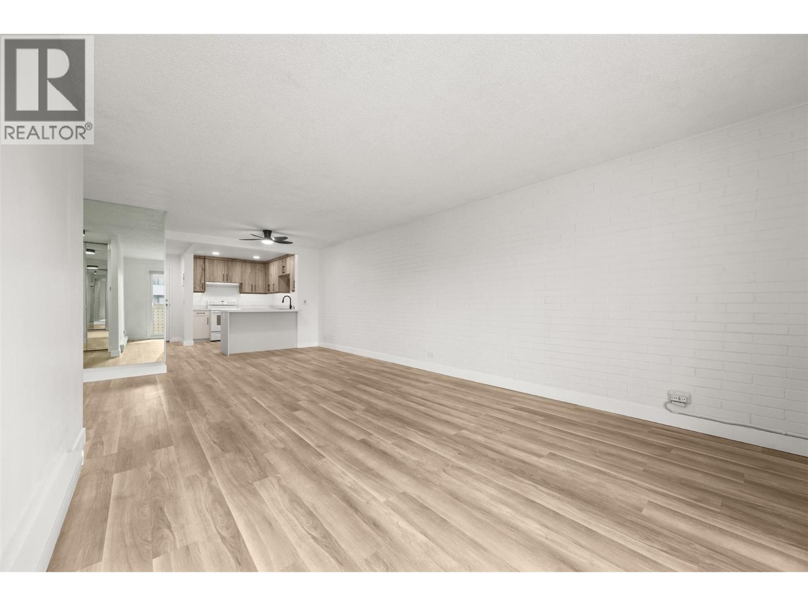 1915 Pacific Court Unit# 104, Kelowna