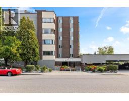 104 1915 Pacific Court, Kelowna