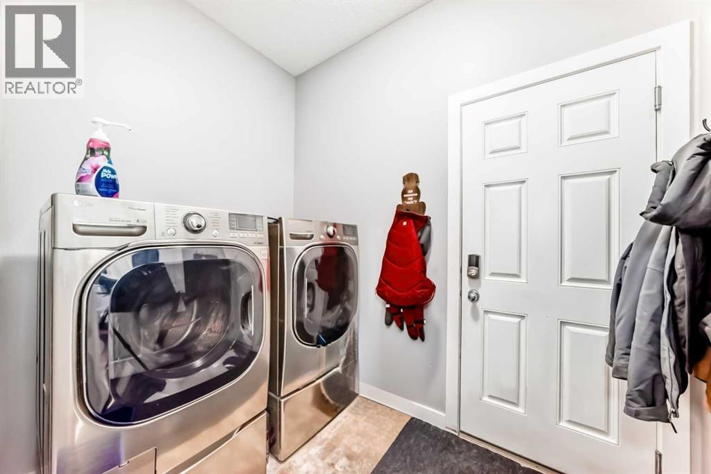 Single Family House for Sale in  New Brighton Drive SE New Brighton Calgary 