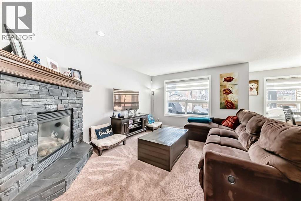 Single Family House for Sale in  New Brighton Drive SE New Brighton Calgary 