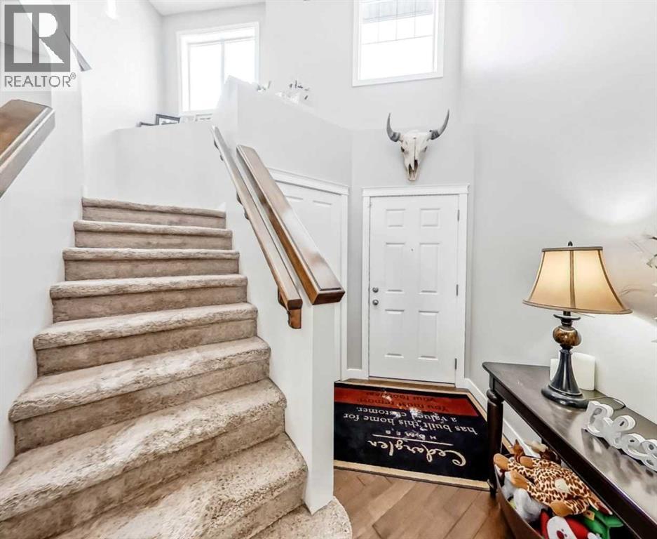 Single Family House for Sale in  New Brighton Drive SE New Brighton Calgary 