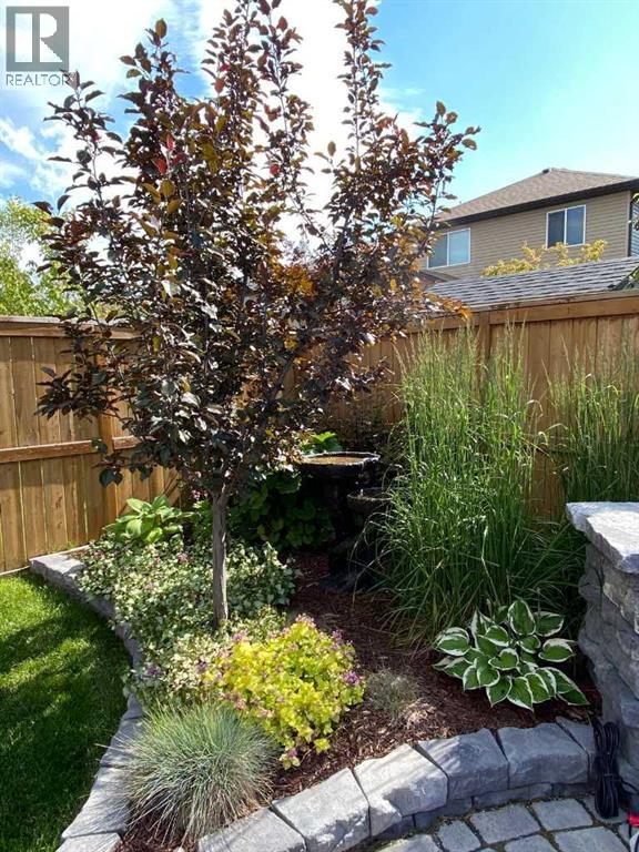 Single Family House for Sale in  New Brighton Drive SE New Brighton Calgary 