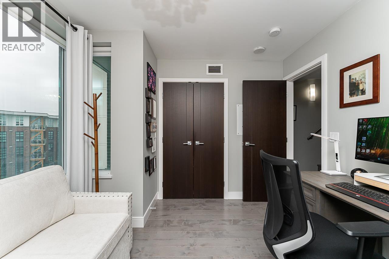 TH511 210 SALTER STREET, New Westminster