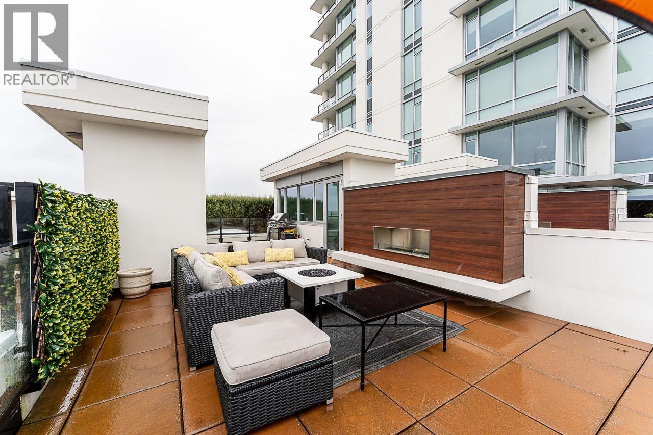 TH511 210 SALTER STREET, New Westminster