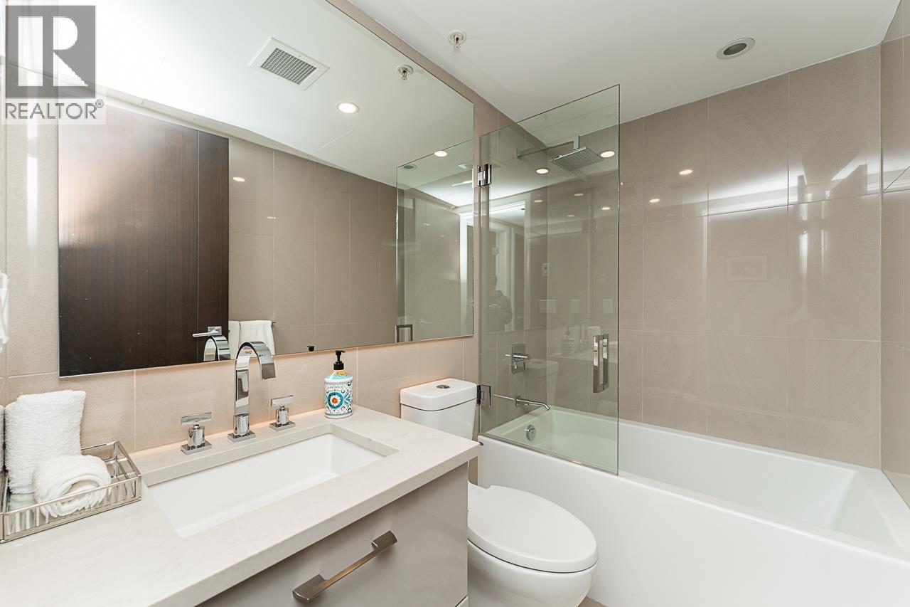 TH511 210 SALTER STREET, New Westminster