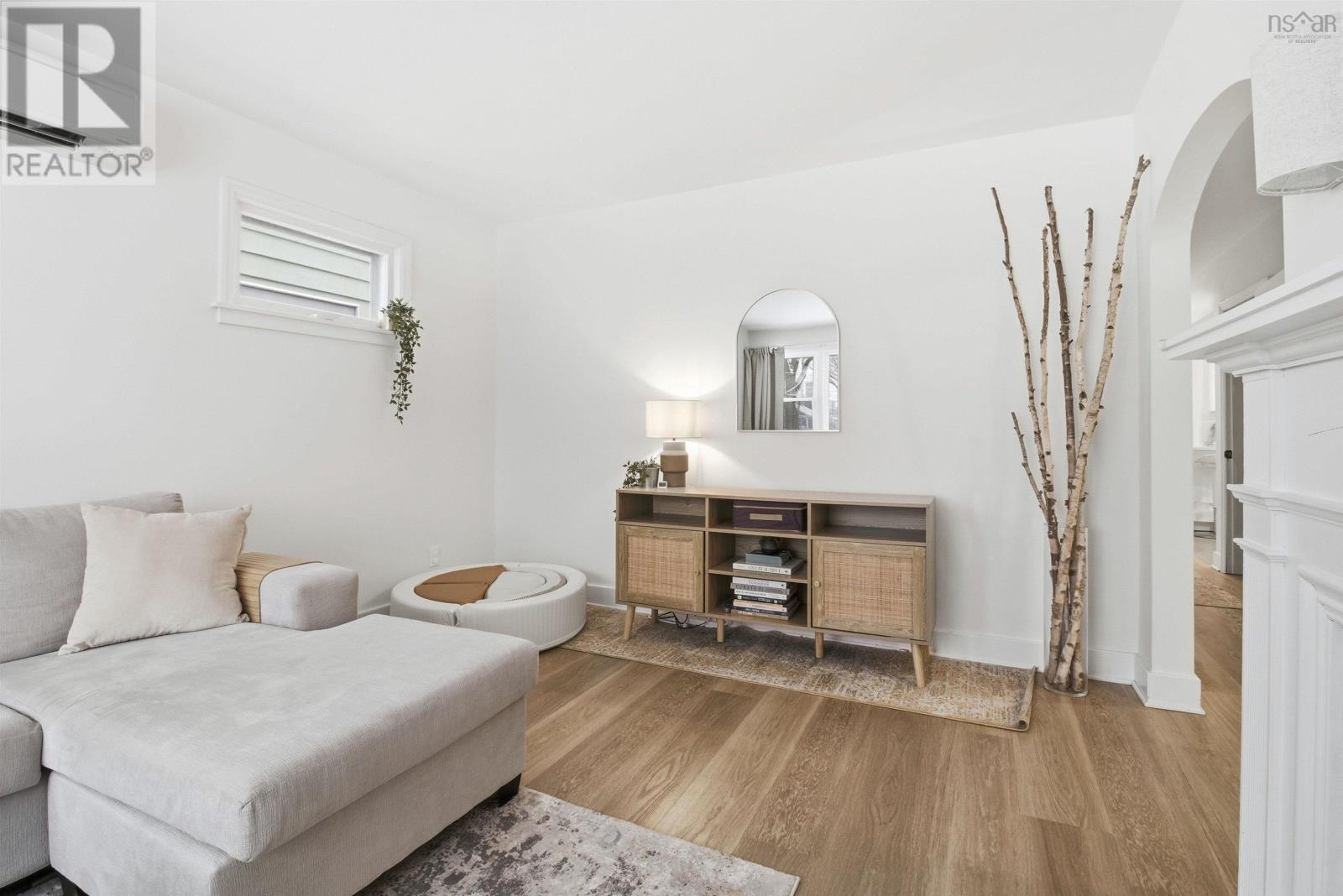 Property 7 of 35 of 2759 Dublin Street