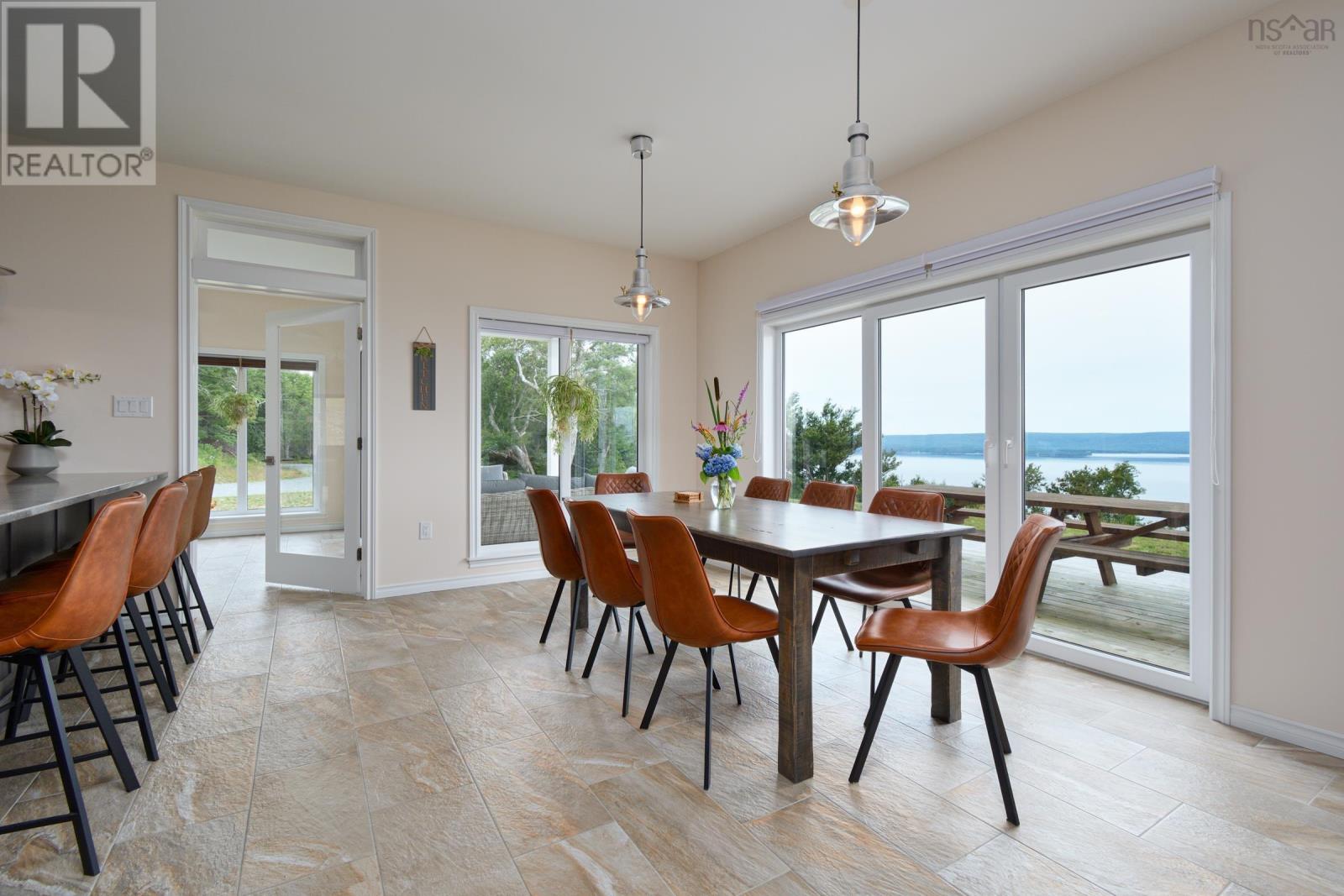11 and 23 Golden View Drive - 11