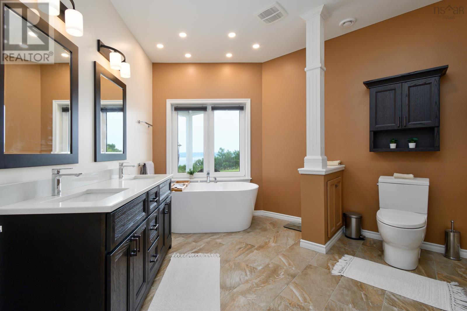 11 and 23 Golden View Drive - 19