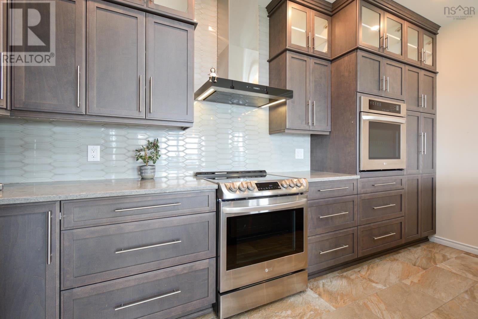 11 and 23 Golden View Drive - 13