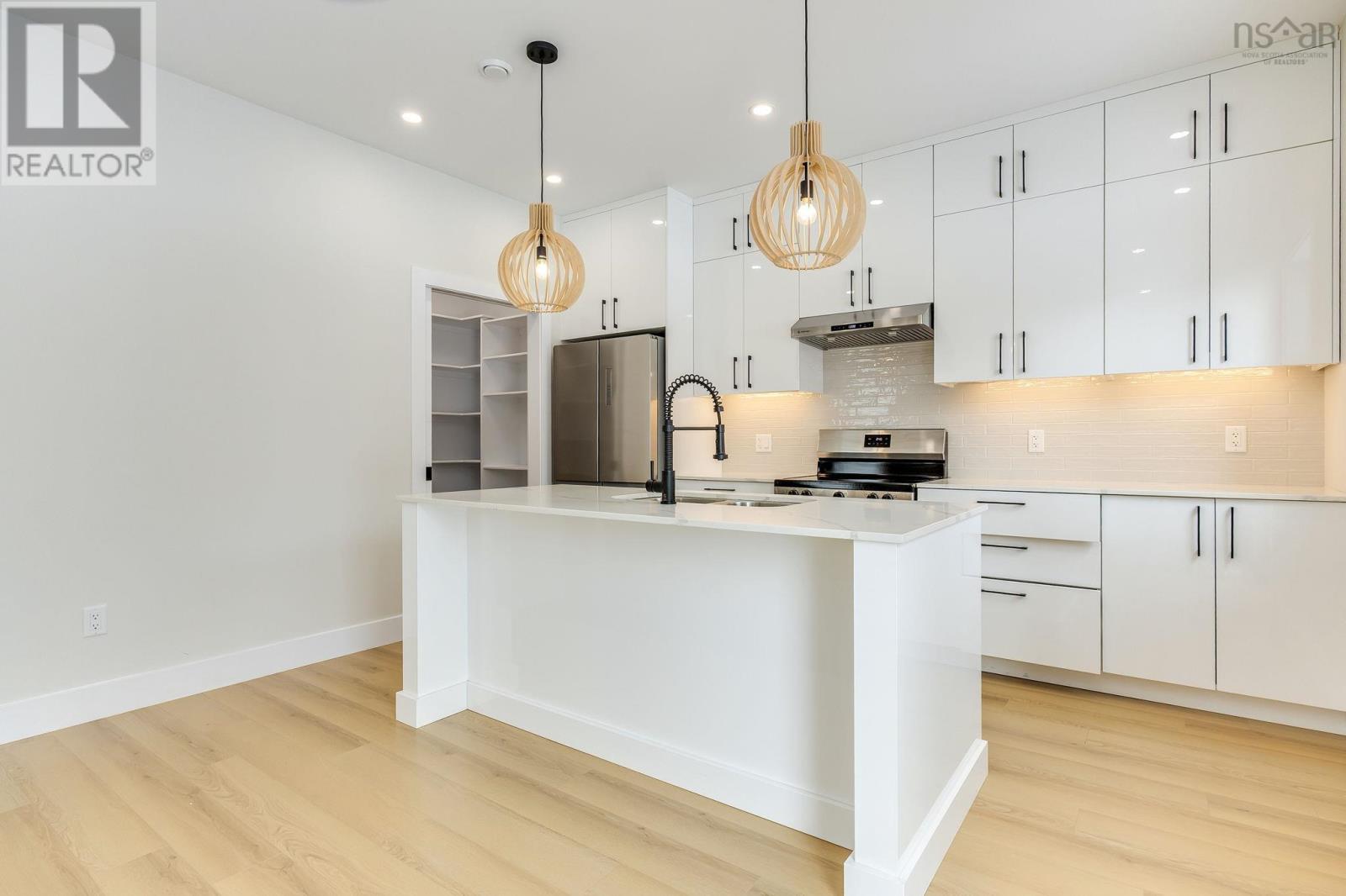 Property 32 of 50 of 855 Highway 2