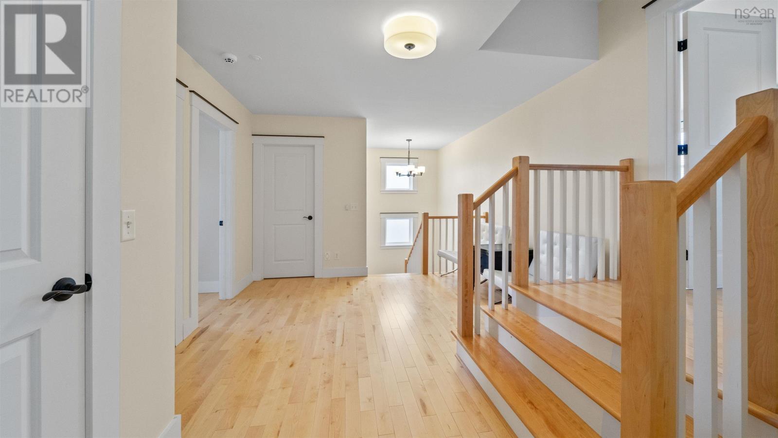 Property 21 of 49 of 8 HollyHock Way