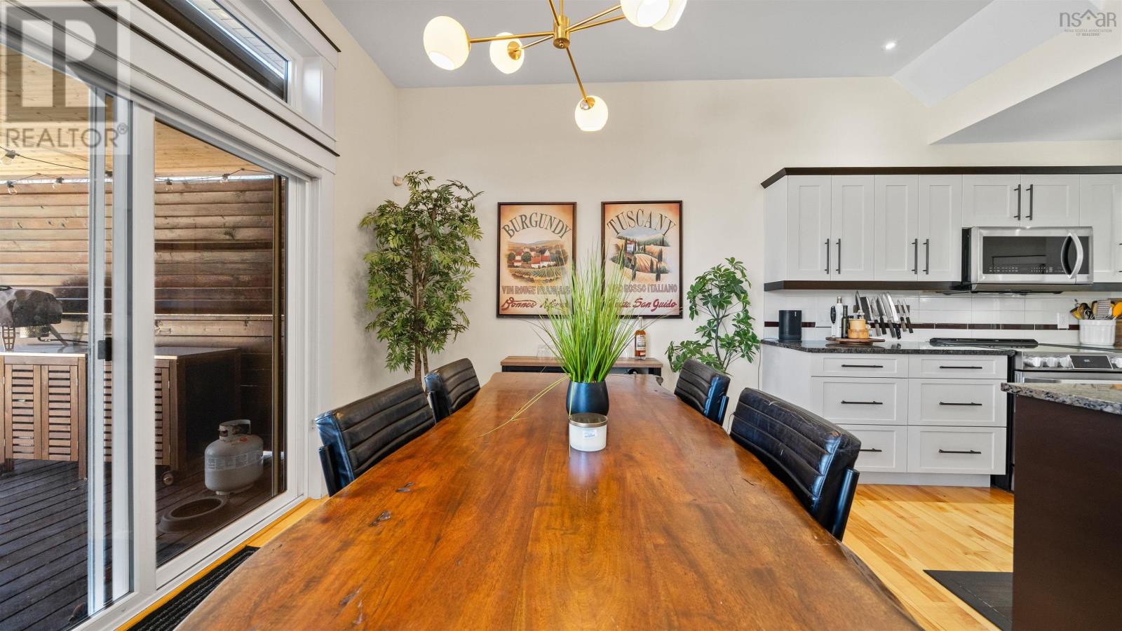 Property 20 of 49 of 8 HollyHock Way