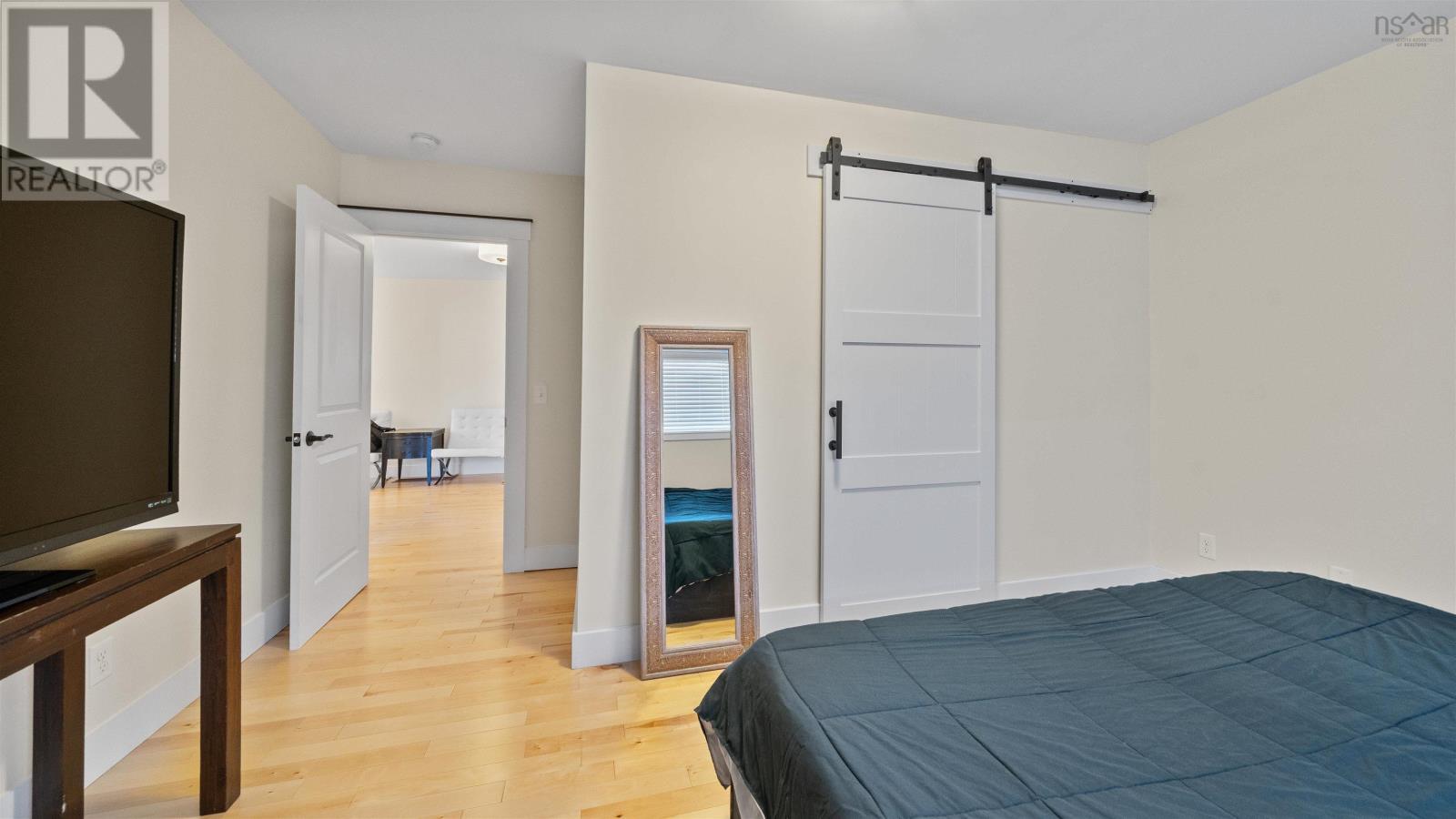 Property 32 of 49 of 8 HollyHock Way