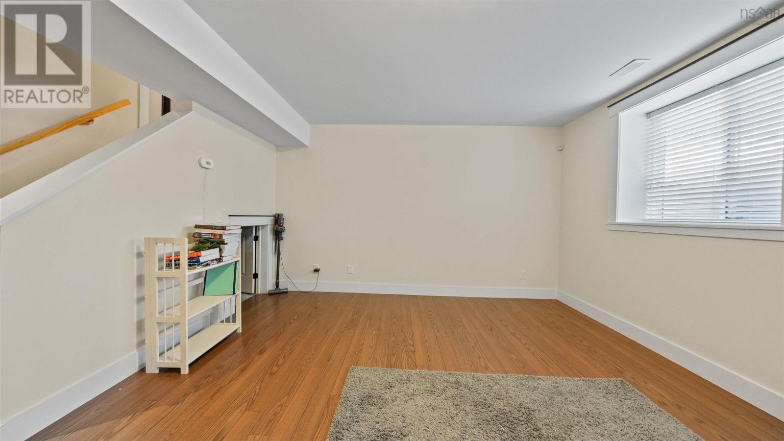 Property 39 of 49 of 8 HollyHock Way