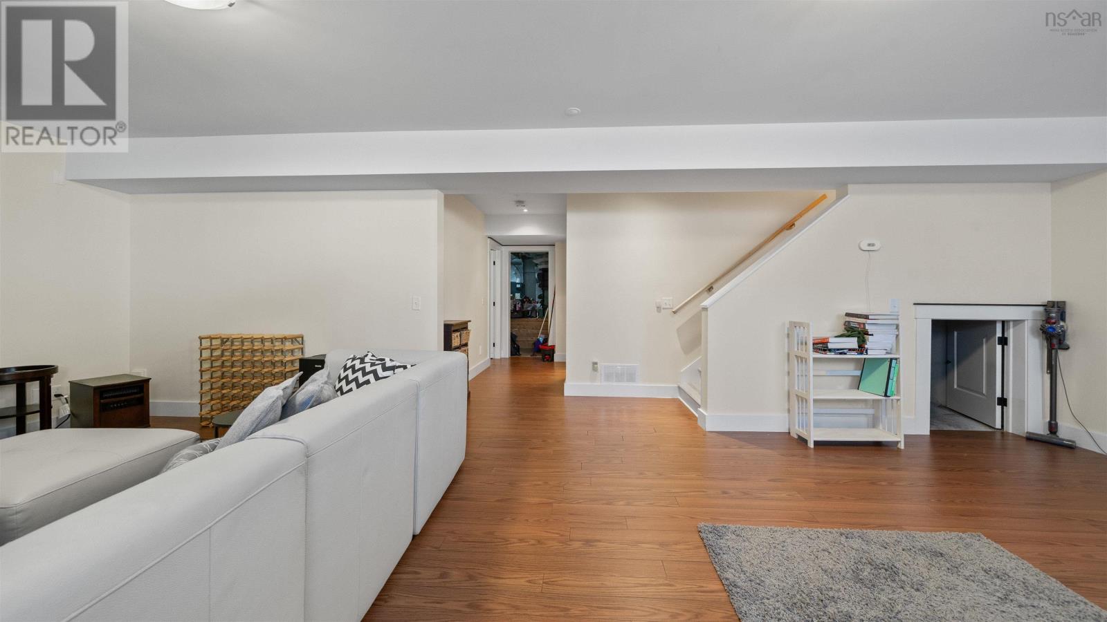 Property 37 of 49 of 8 HollyHock Way