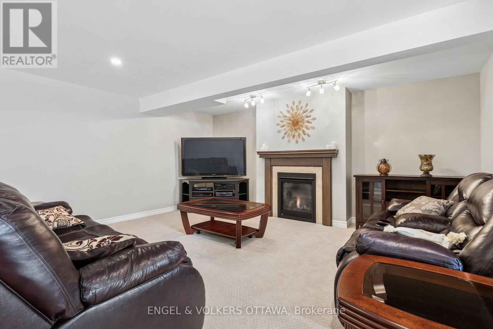 865 TEWIN CIRCLE, Ottawa, Ontario