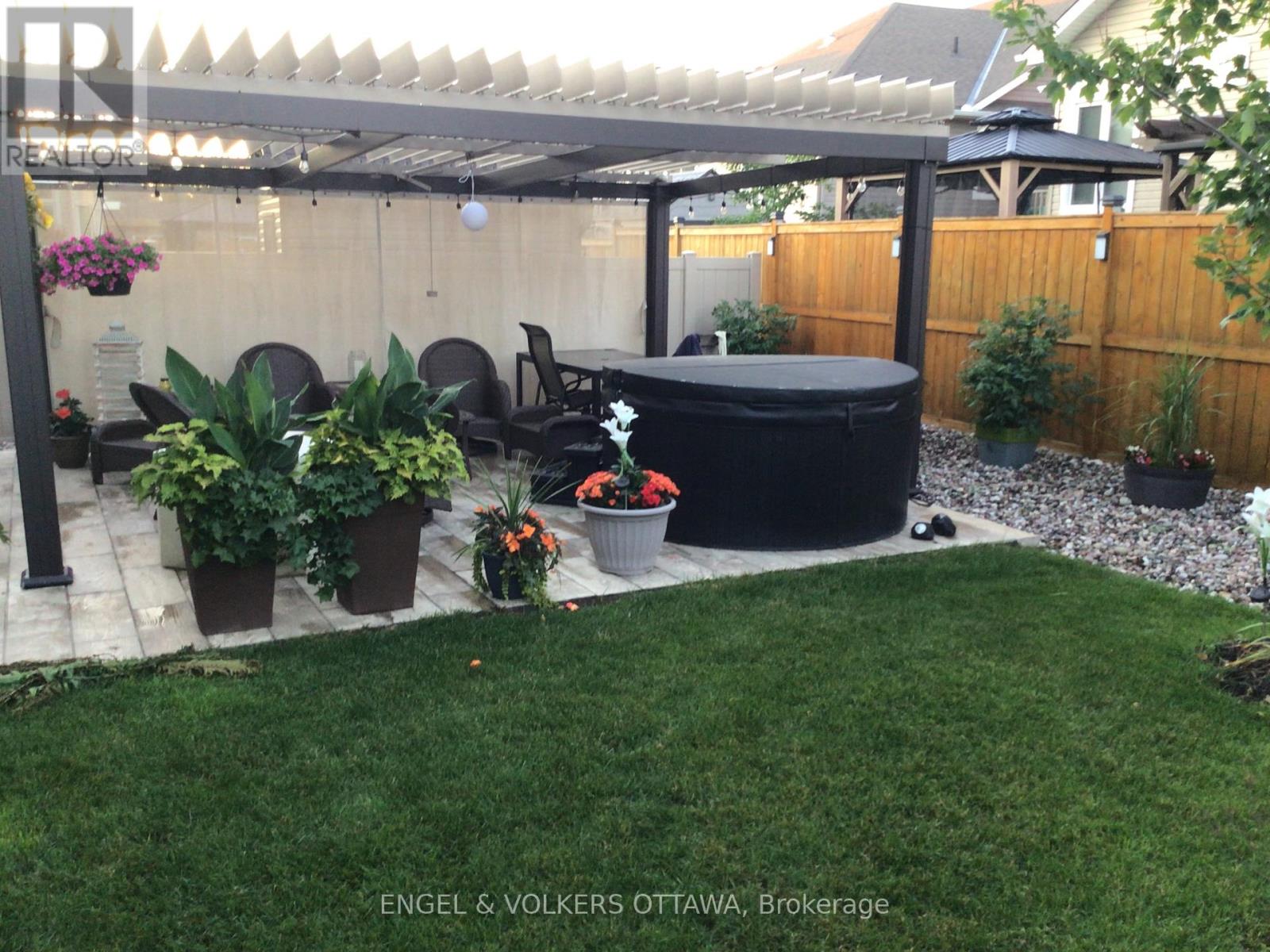 865 TEWIN CIRCLE, Ottawa, Ontario