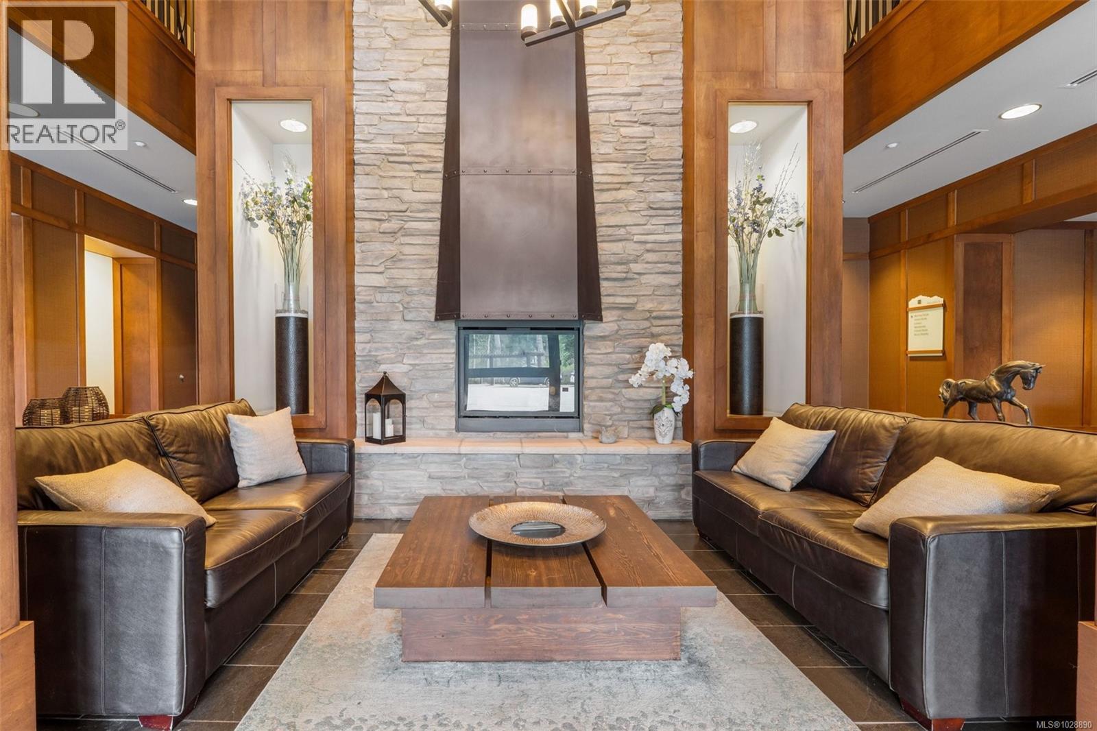 #113 1400 LYNBURNE PL - 55