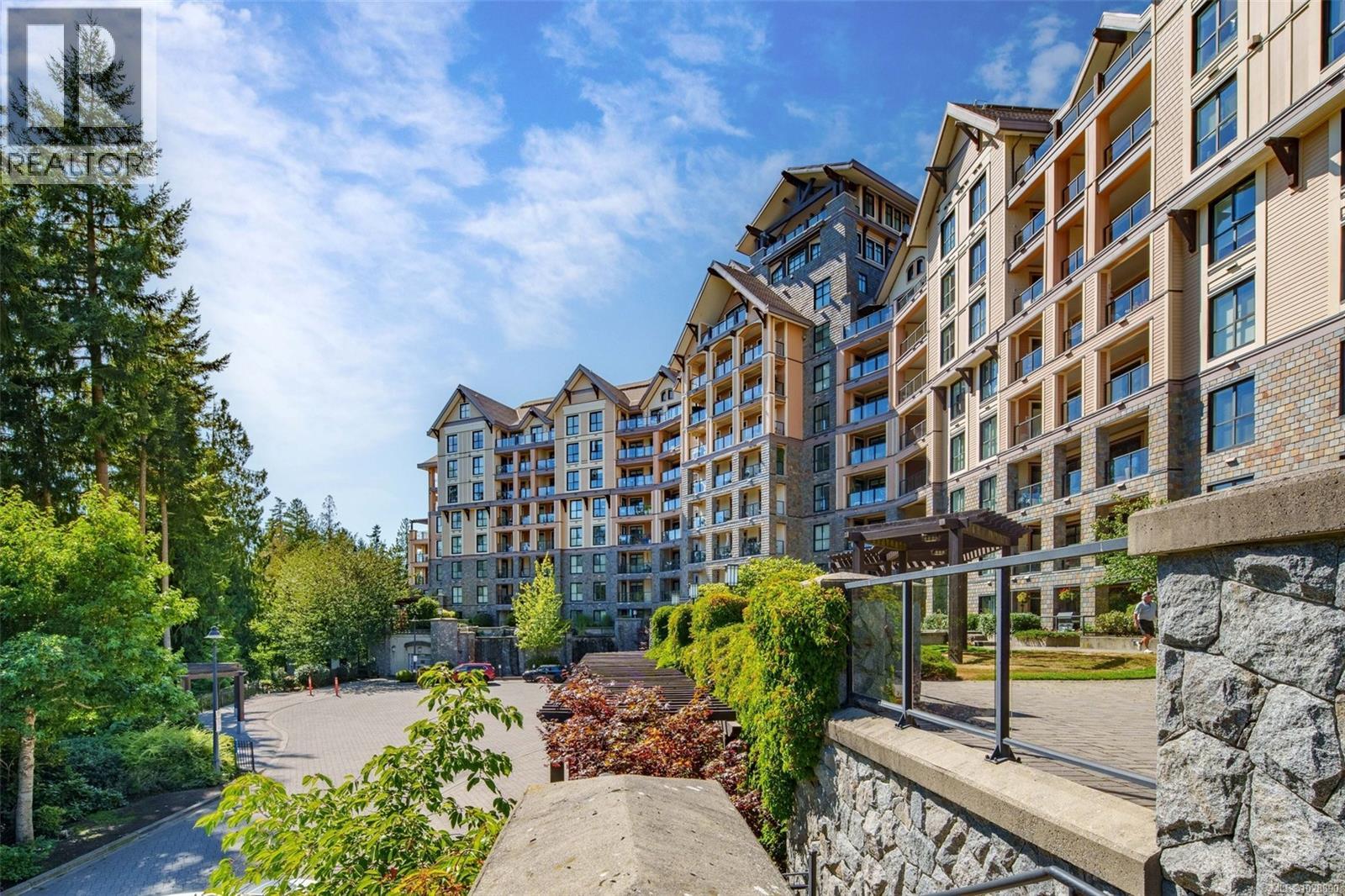 #113 1400 LYNBURNE PL - 71