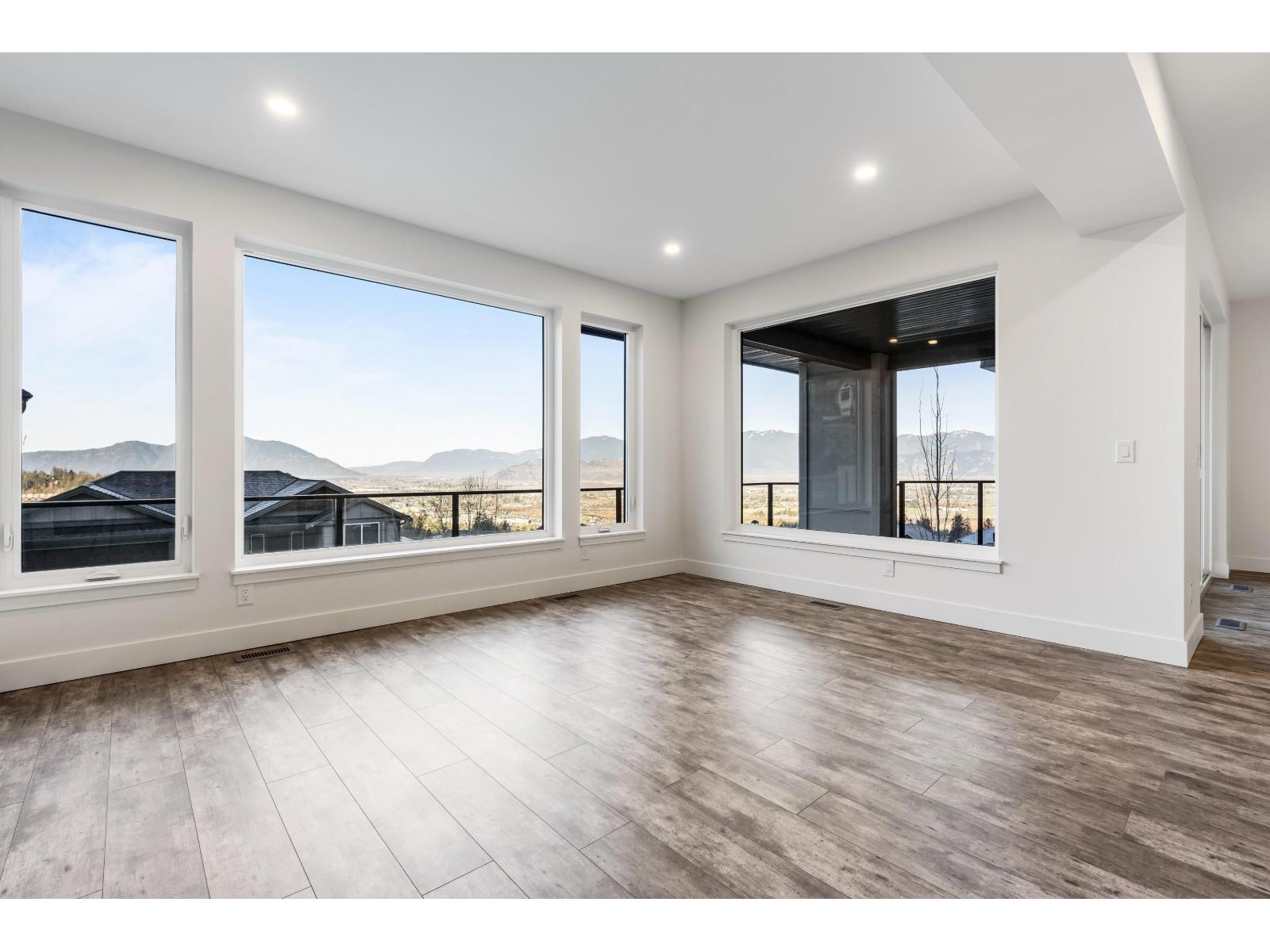 5504 MACLACHLAN PLACE, Promontory, Chilliwack