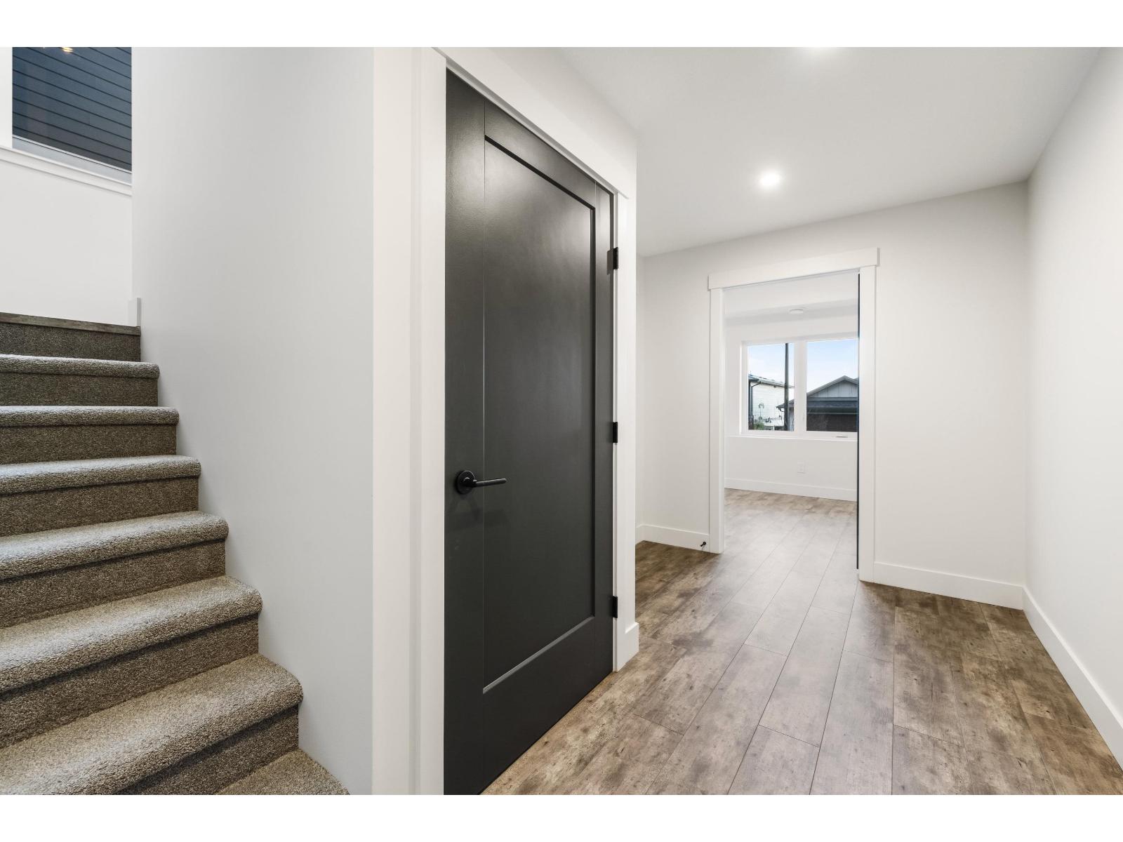 5504 MACLACHLAN PLACE, Promontory, Chilliwack