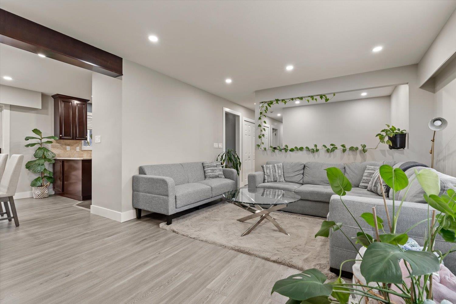 46675 OSBORNE ROAD, Fairfield Island, Chilliwack