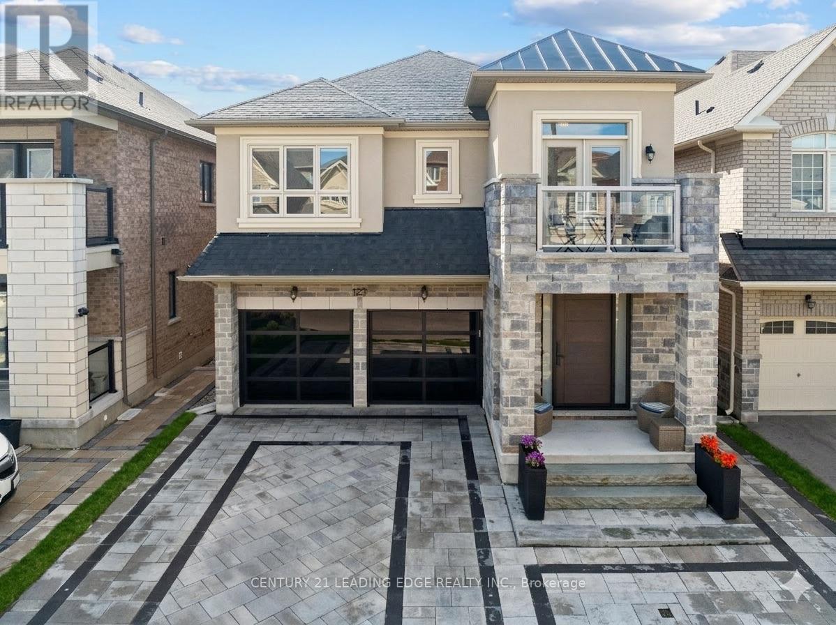 123 BEN SINCLAIR AVENUE