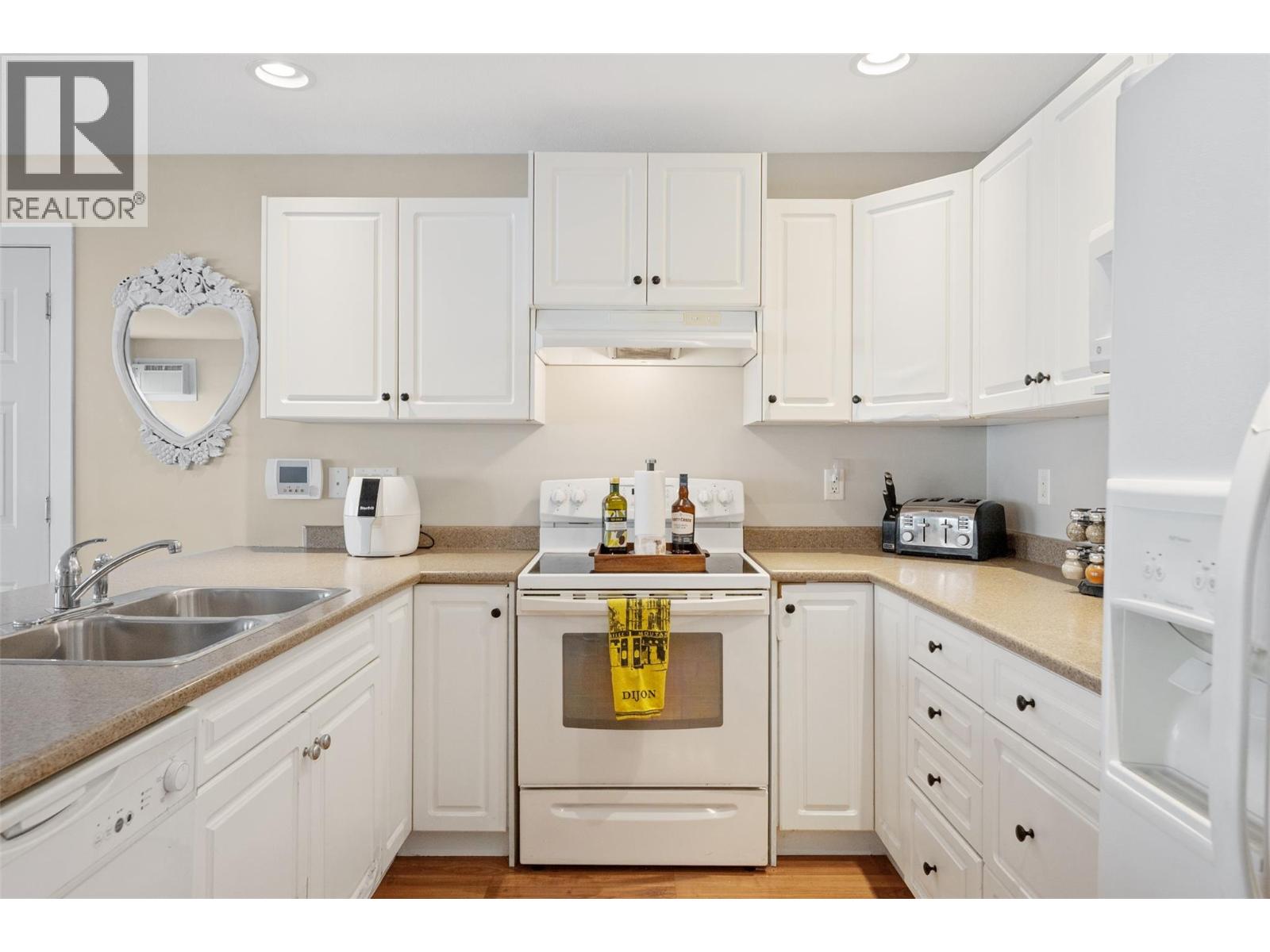 601 9th Street Unit# 8, Keremeos