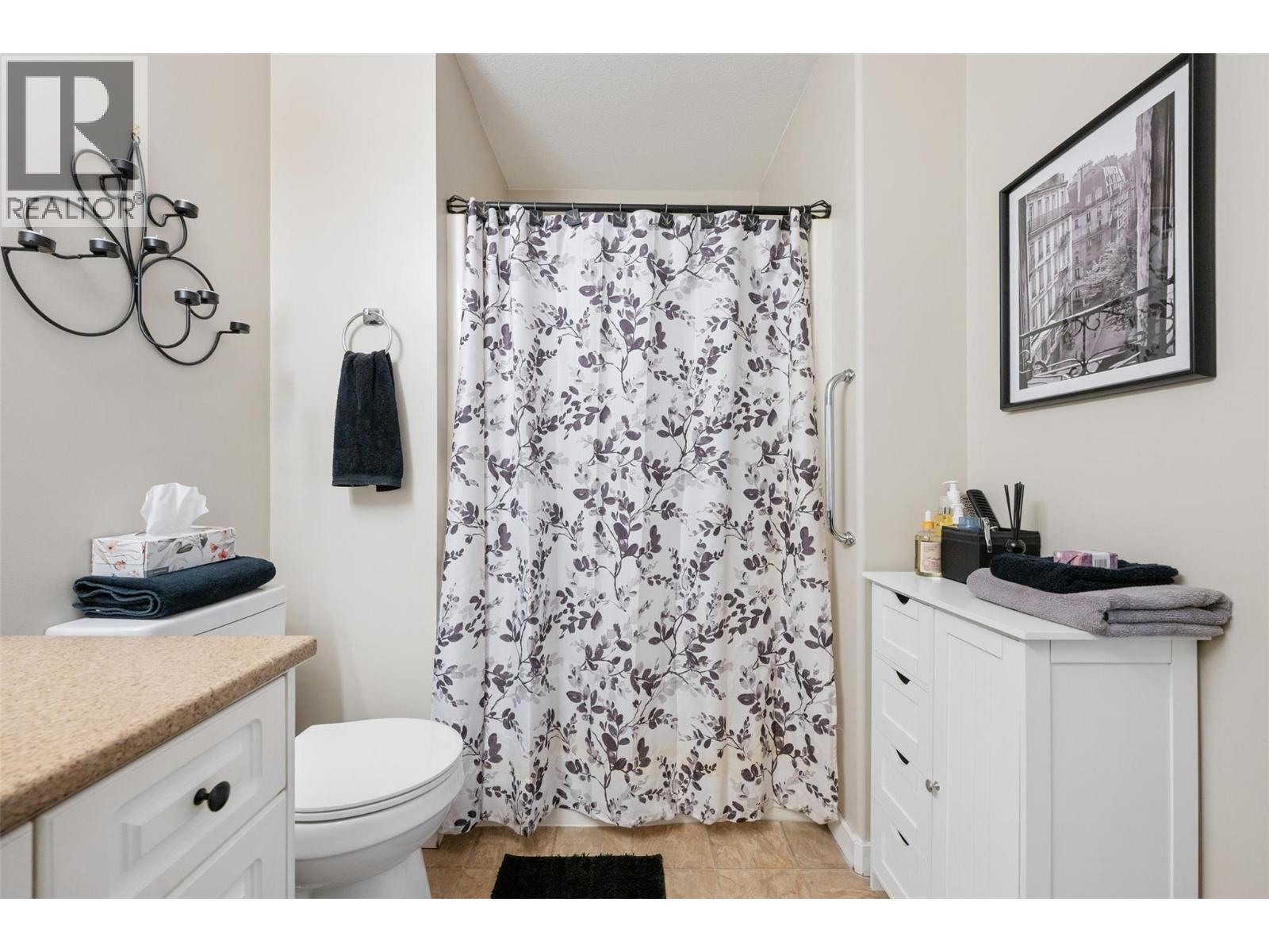 601 9th Street Unit# 8, Keremeos