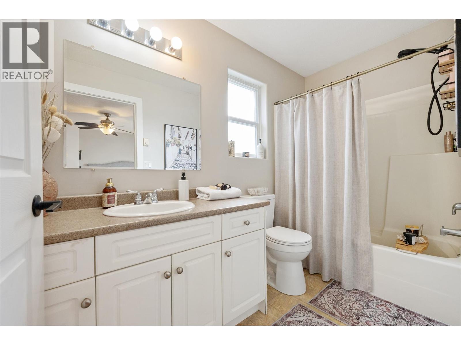 601 9th Street Unit# 8, Keremeos