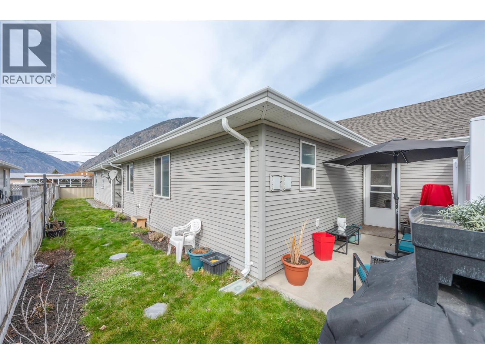 601 9th Street Unit# 8, Keremeos