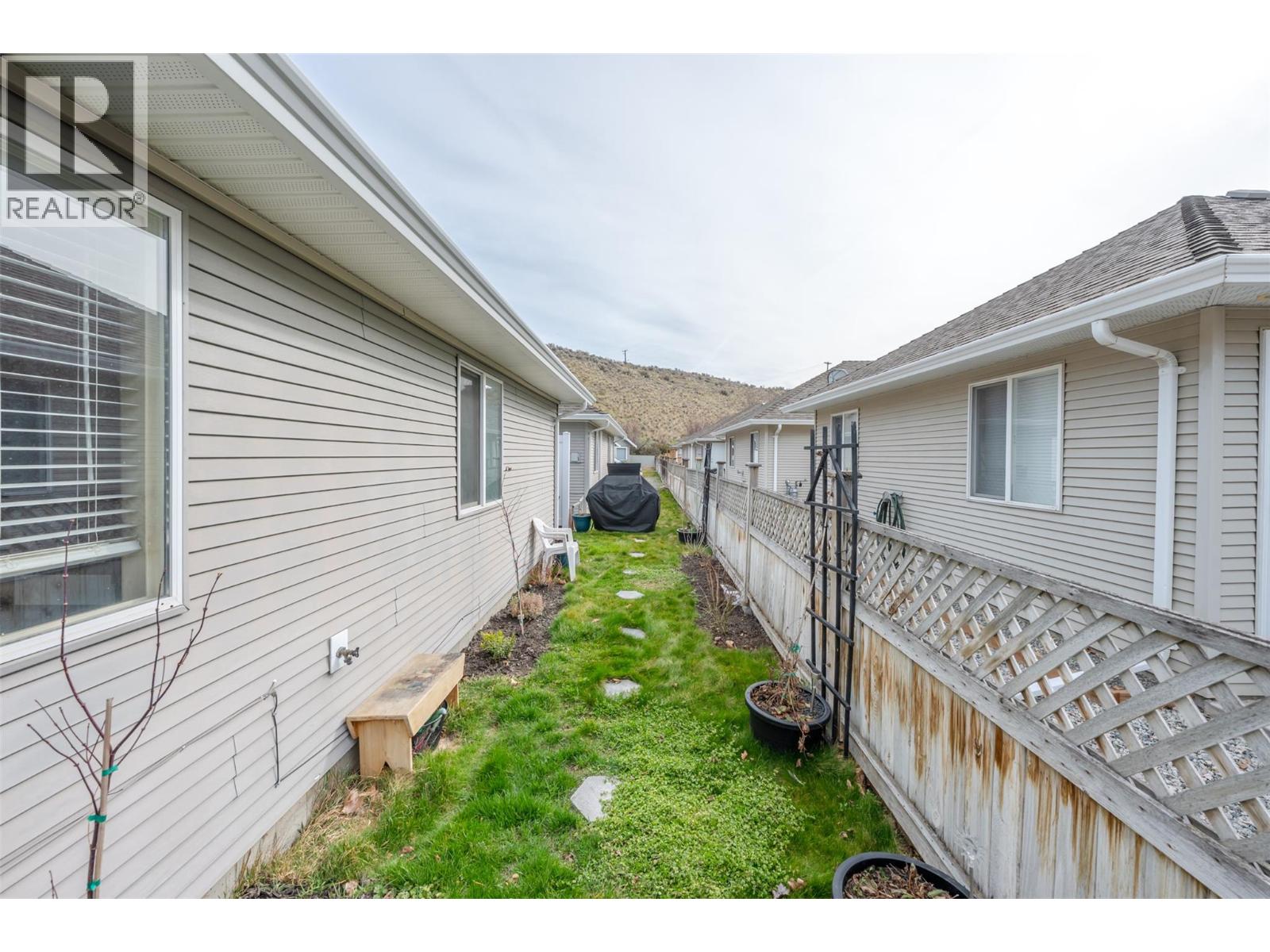 601 9th Street Unit# 8, Keremeos