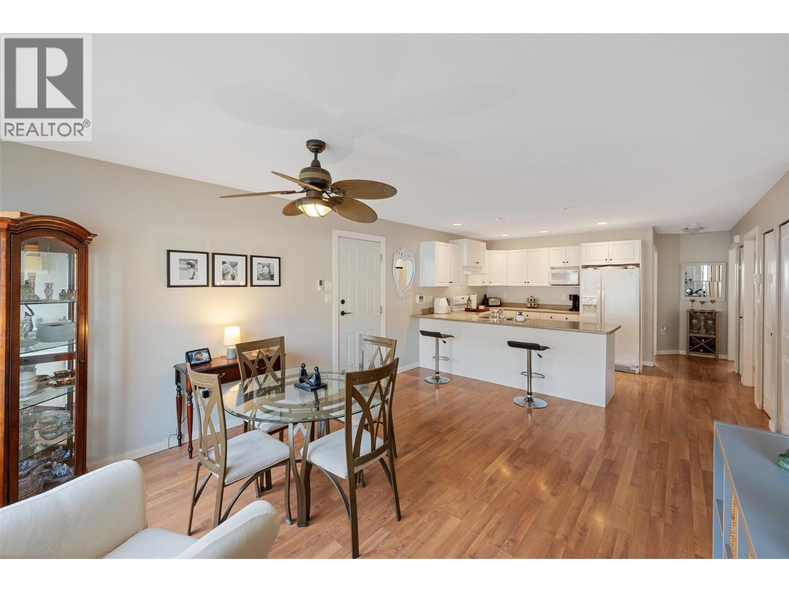 #8 601 9th Street - 8