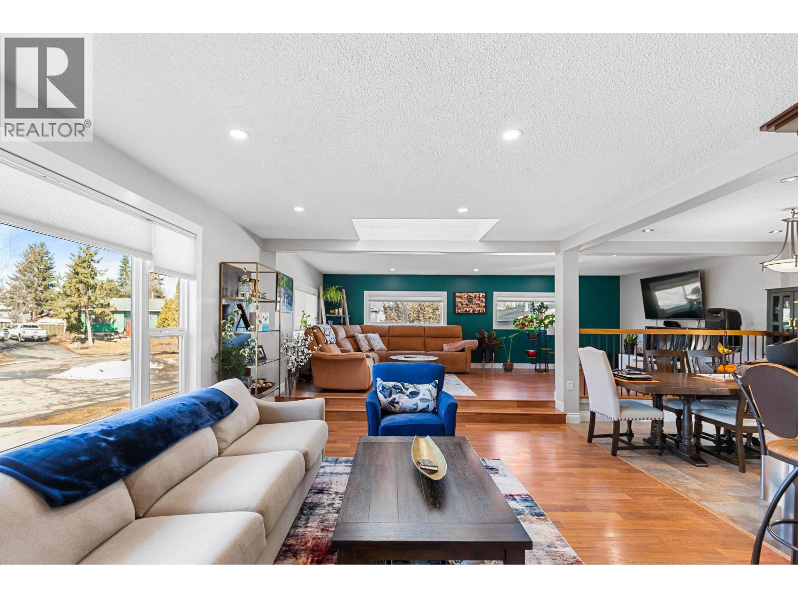 392 GREEN PLACE - 22