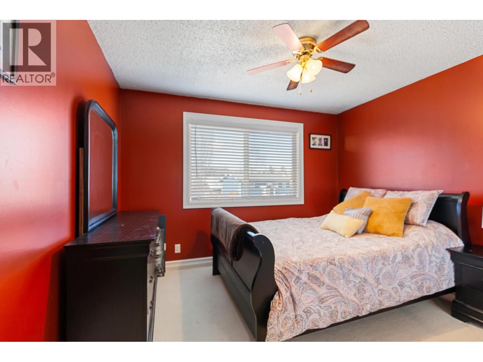 392 GREEN PLACE - 32