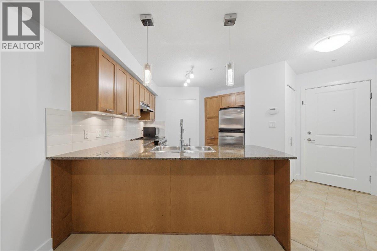 103 19673 MEADOW GARDENS WAY, Pitt Meadows