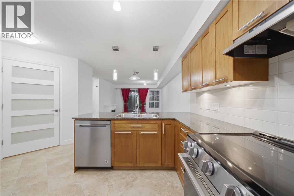 103 19673 MEADOW GARDENS WAY, Pitt Meadows