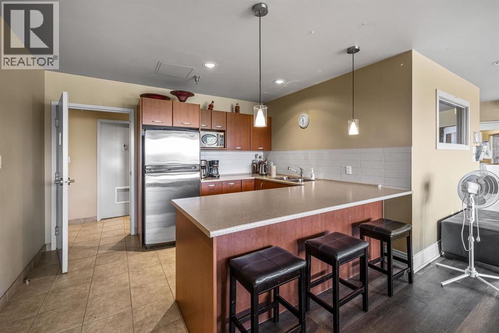 103 19673 MEADOW GARDENS WAY, Pitt Meadows