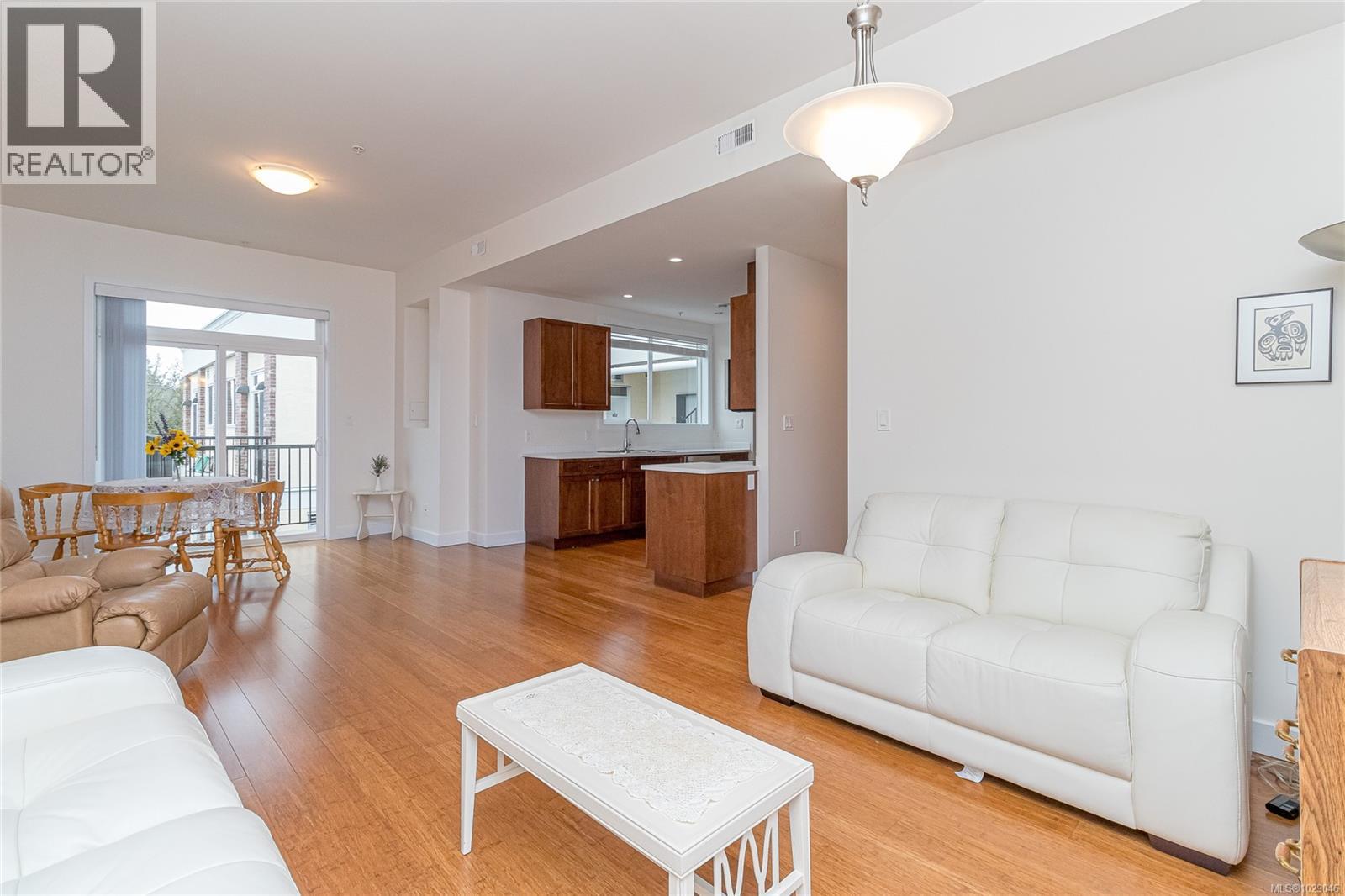 #404 177 KENNETH ST - 10