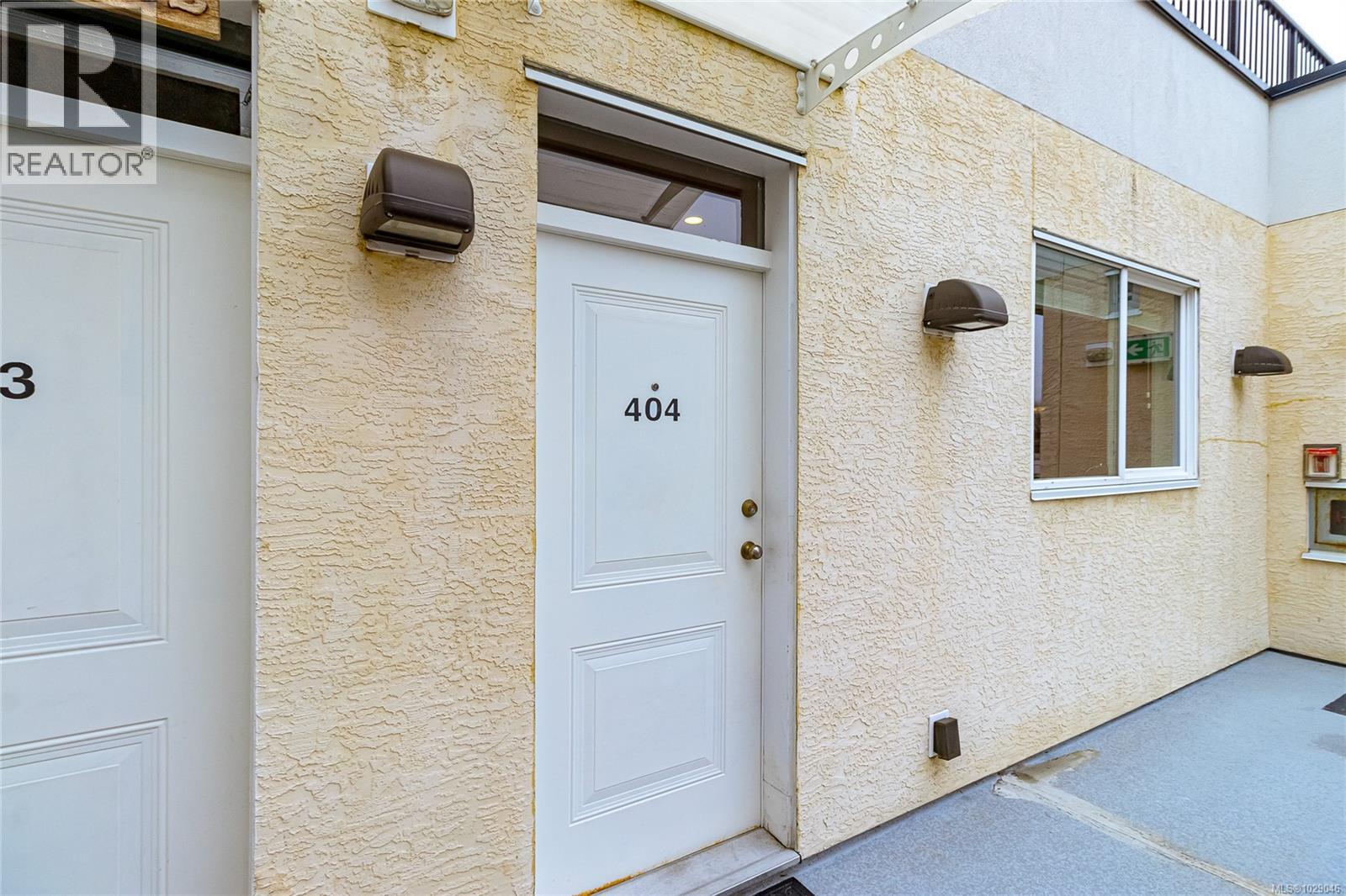 #404 177 KENNETH ST - Image 3