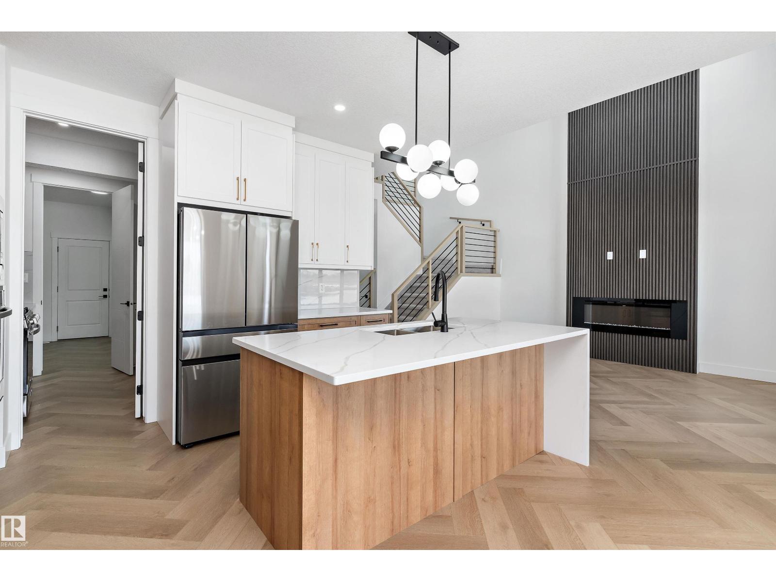 220 EDGEMONT GR NW - 8