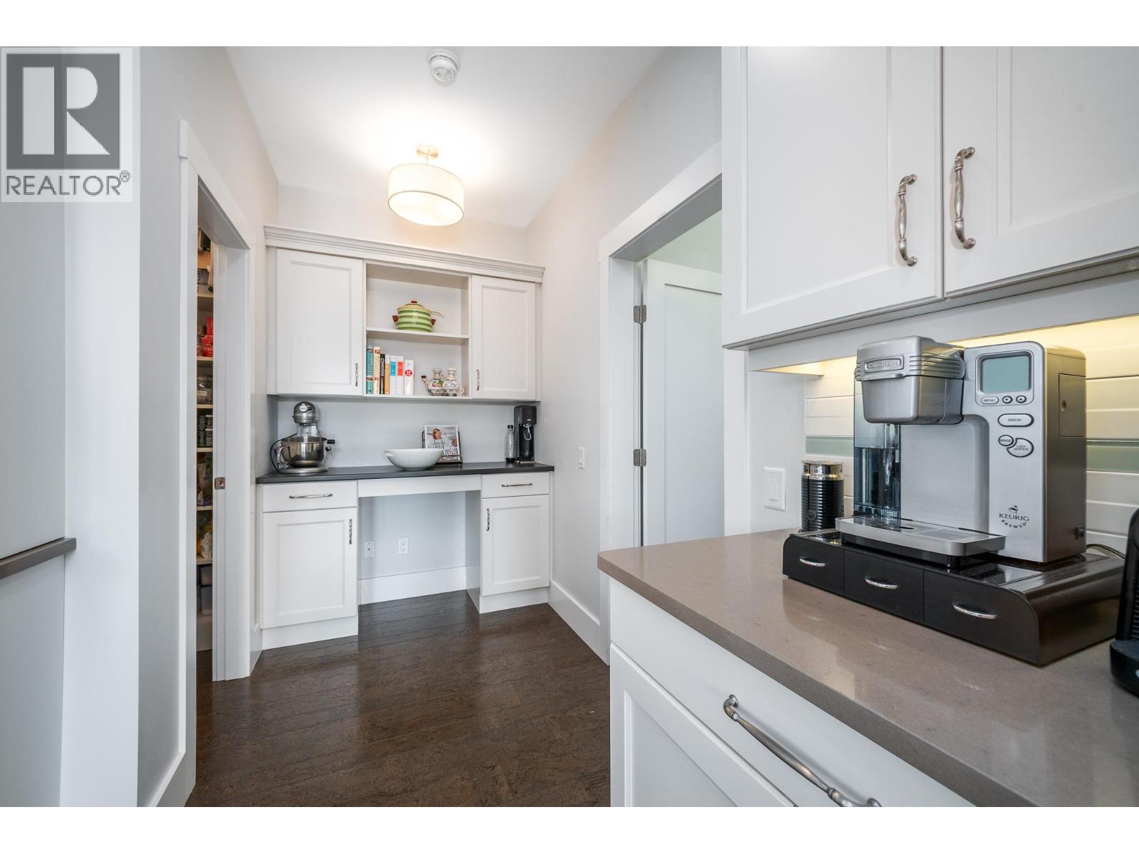 131 SKYLAND DRIVE - 13