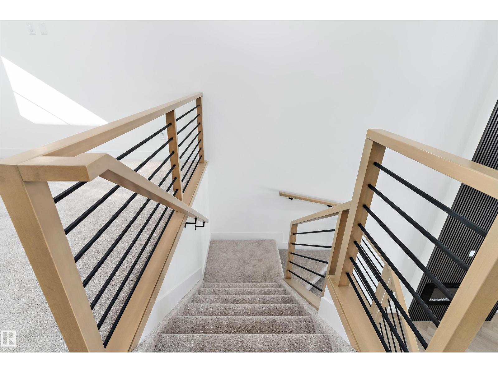 220 EDGEMONT GR NW - 23