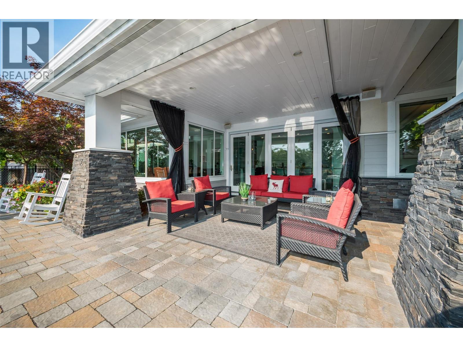 131 SKYLAND DRIVE - 19