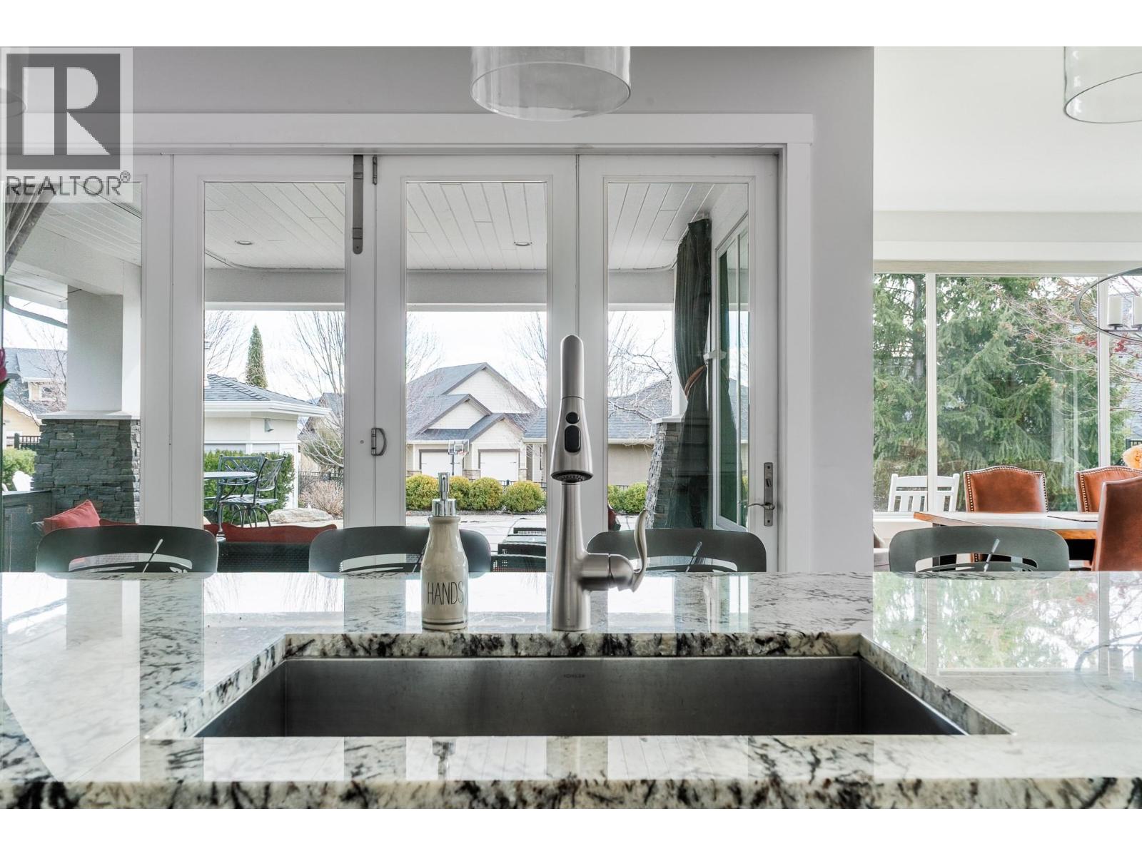 131 SKYLAND DRIVE - 16