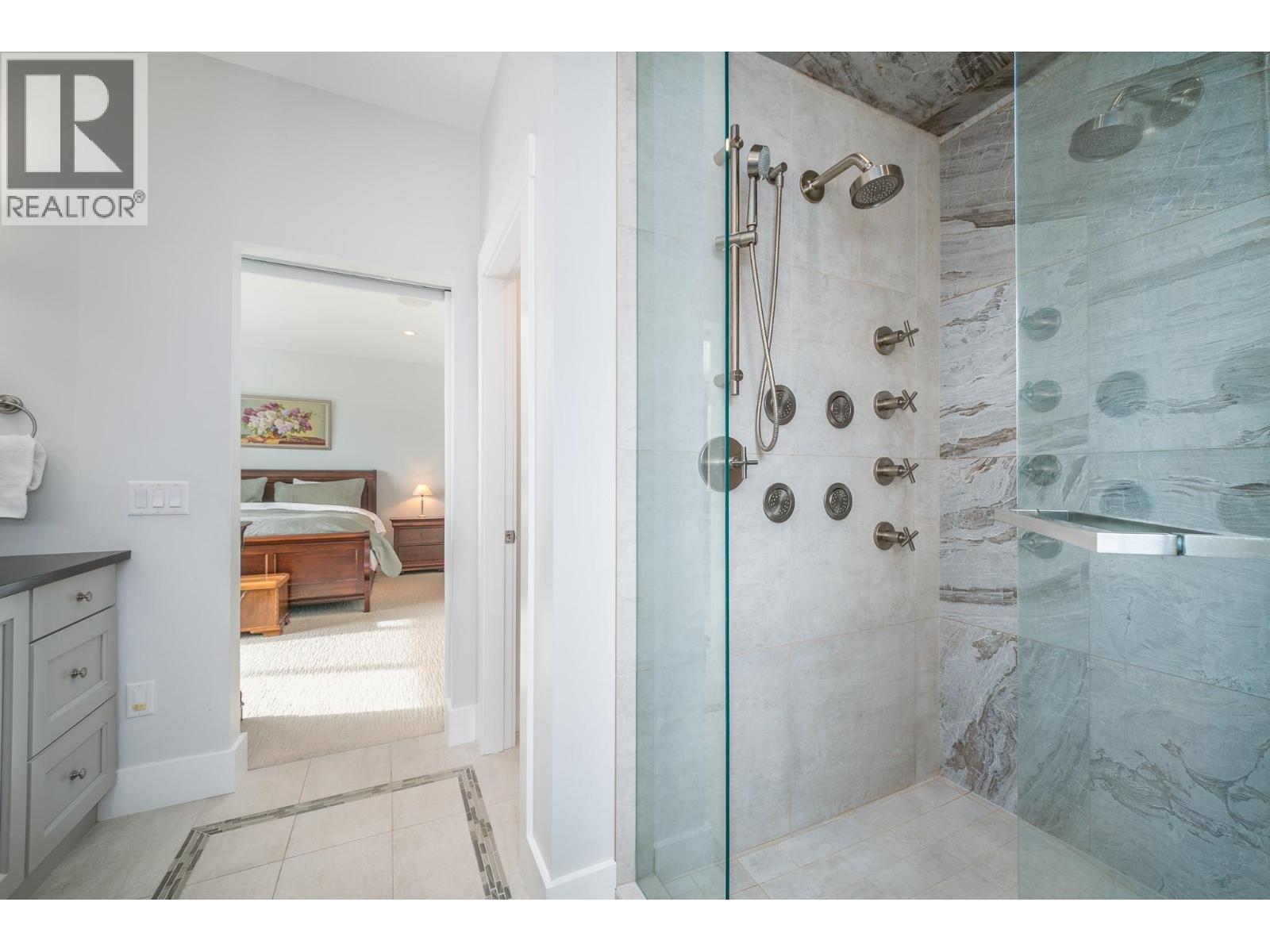 131 SKYLAND DRIVE - 46