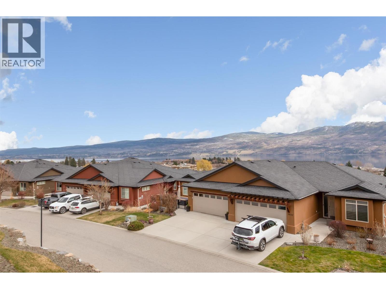 2172 Alvarado Trail, West Kelowna