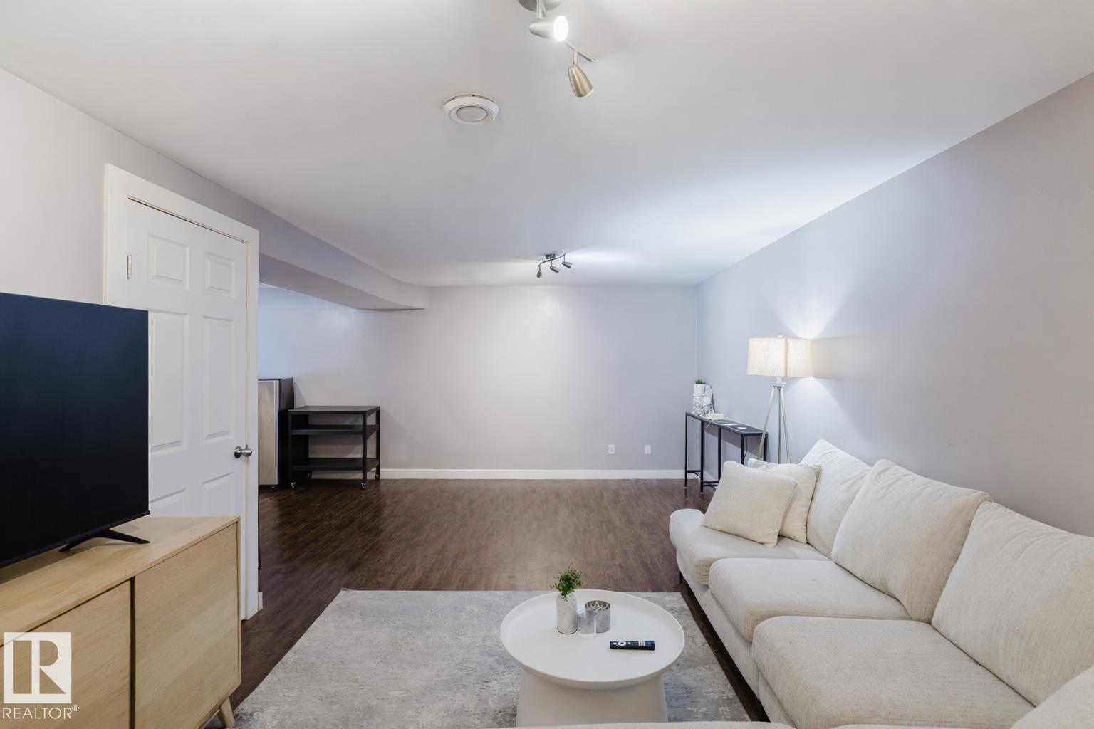 6707 149A AV NW — photo 25