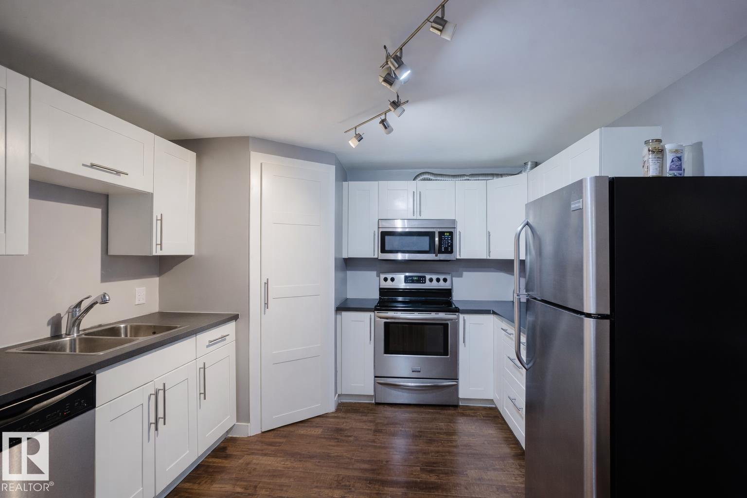 6707 149A AV NW — photo 29