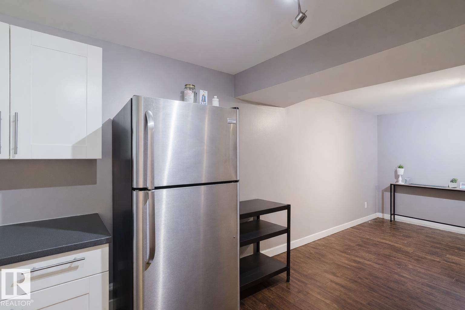 6707 149A AV NW — photo 33